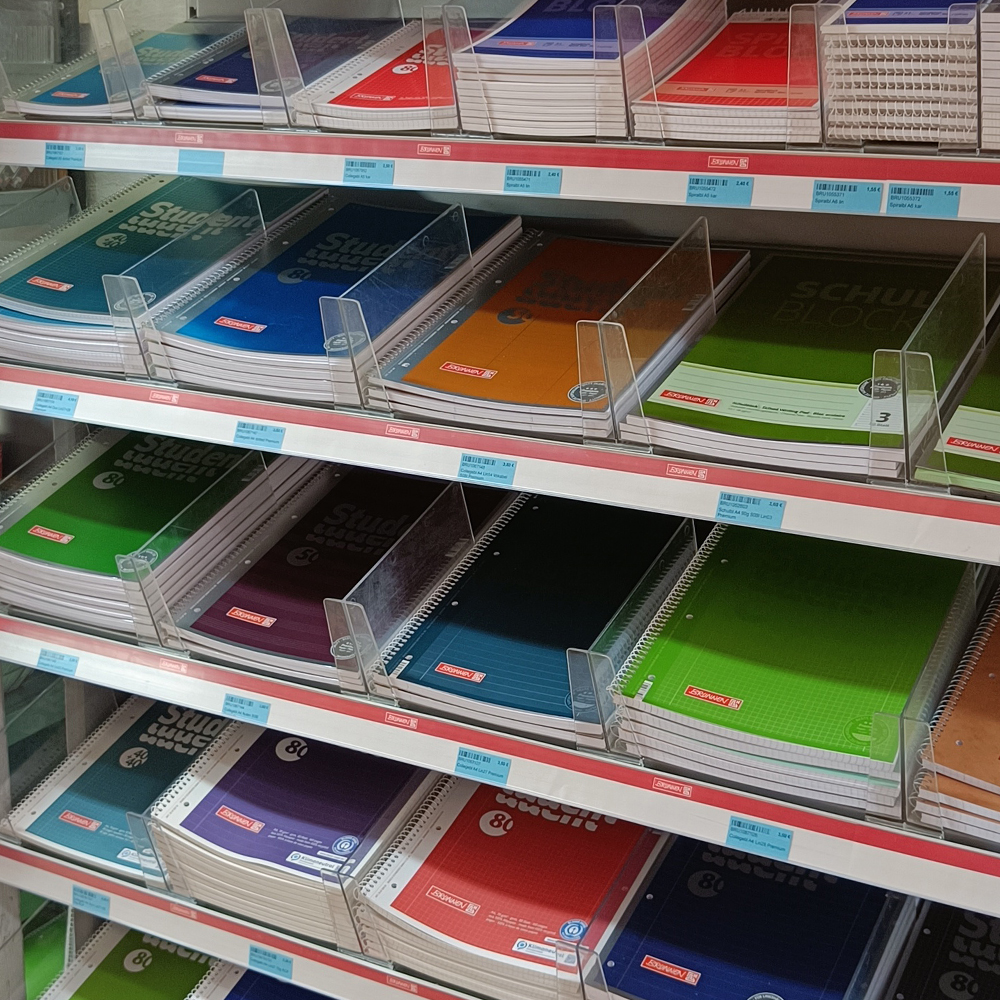 Im Malkasten führen wir eine große Auswahl an College- und Briefblöcken in verschiedenen Farben und Größen, die sich ideal für die Schule, das Studium oder das Büro eignen.