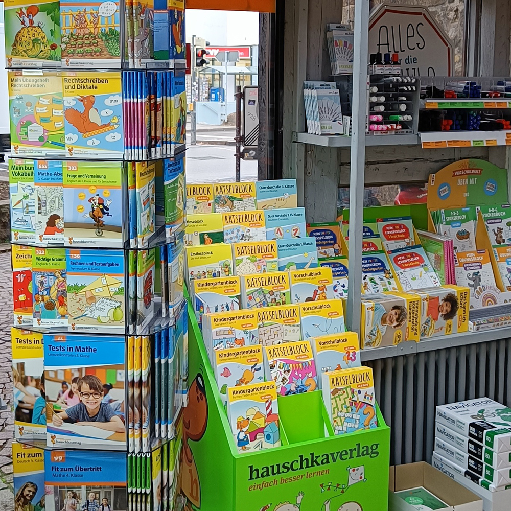 Die Hauschka Lernbücher und andere pädagogische Hilfsmittel und Materialien bieten eine Vielzahl von Lernmöglichkeiten für verschiedene Altersgruppen und Fächer, ideal zur Unterstützung des schulischen Lernens.
